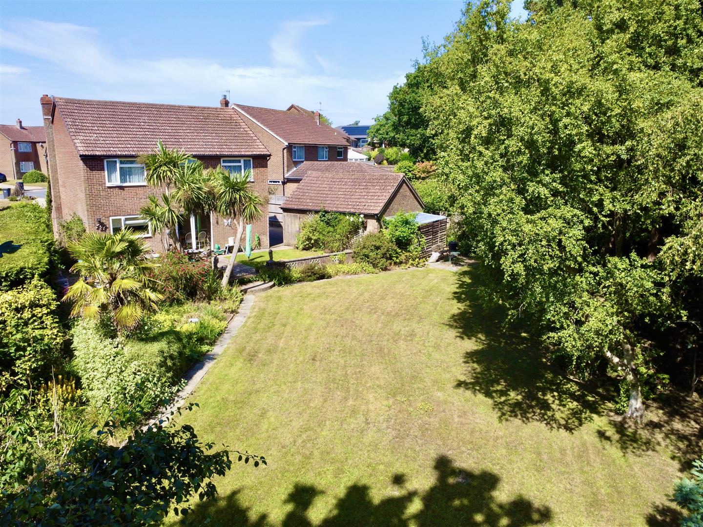 5 bed property in Playden Gardens, Hastings
